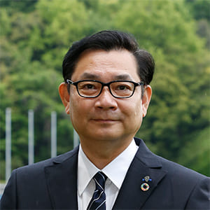 川森 敬史